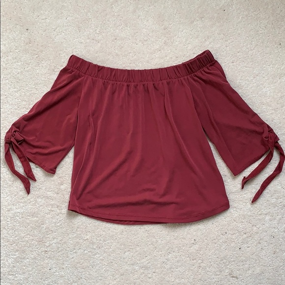 🌸2/$20🌸 Ardene Off The Shoulder Top - Picture 1 of 5